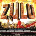 Cartel de la película "Zulu" (1964), con soldados británicos en uniforme rojo enfrentando a guerreros zulúes en un fondo de llamas y caos.
